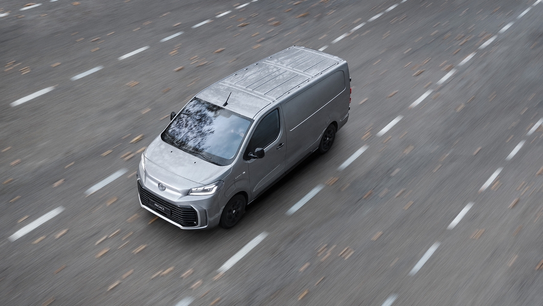 Toyota-Proace-exterieur-zilver-grijs-bovenaanzicht