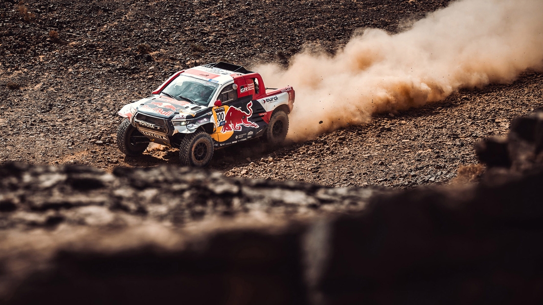 Toyota-GAZOO-Racing-wint-overtuigend-2023-World-Rally-Raid-Championship-W2RC