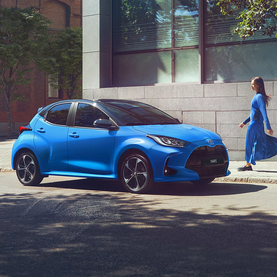 Toyota_Yaris_Spotlight_1280x1280_04