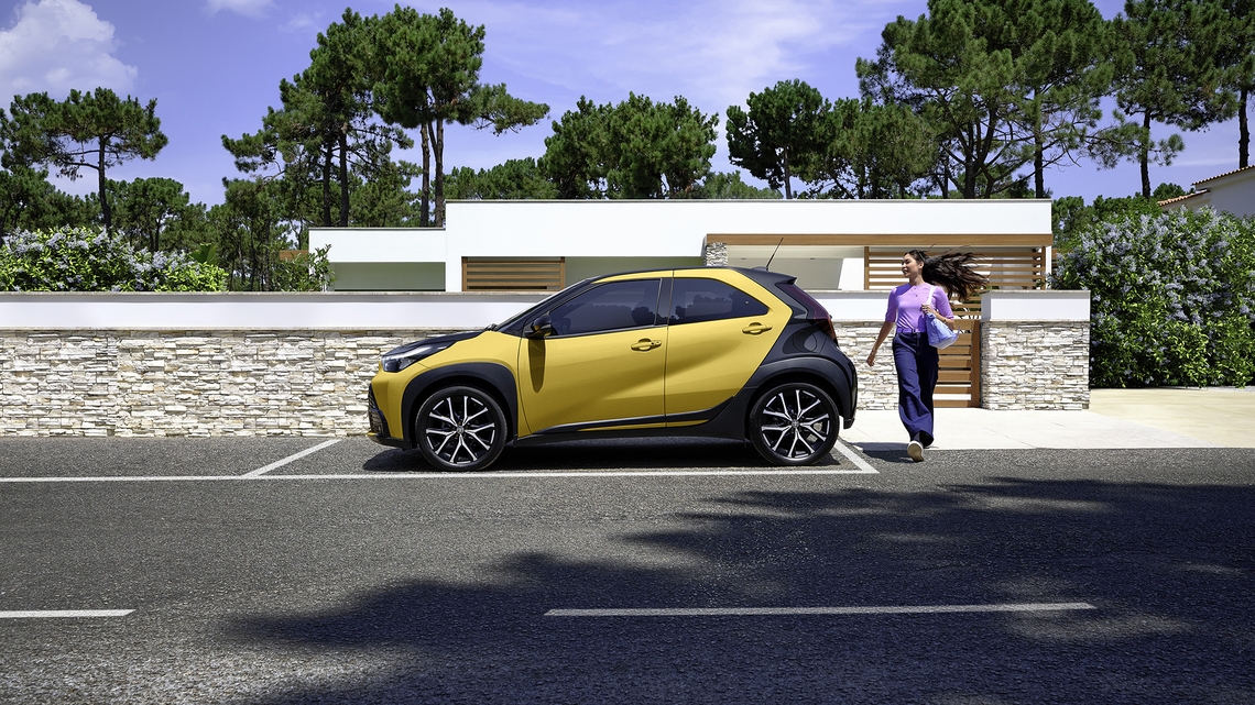 TOY_AYGO_X_HEV_2025_HUB_IMG_05_GR-Sport_RGB